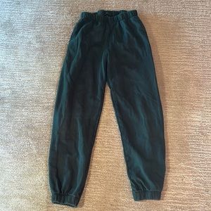 Brandy Melville Rosa Sweatpants in Dark green